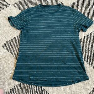 Lululemon mens athletic shirt